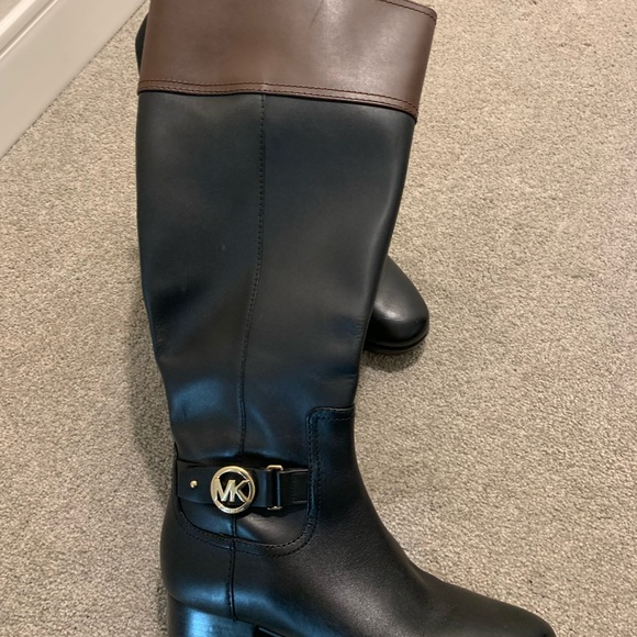 Michael Kors Two Tone Riding Boot- Black/Brown- Size 8 - Picture 6 of 6